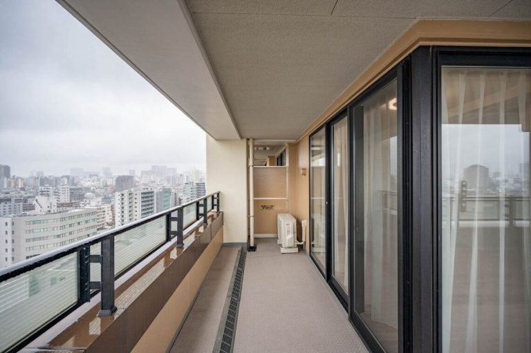 バルコニー（東側）