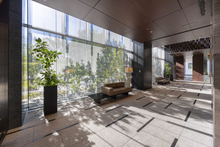 エントランスホール