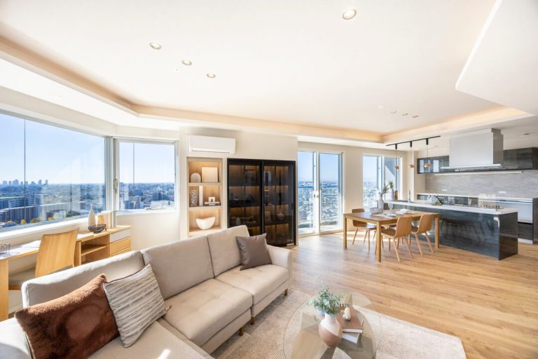 プリズムタワー　富士山も望める25階部分の三方角部屋