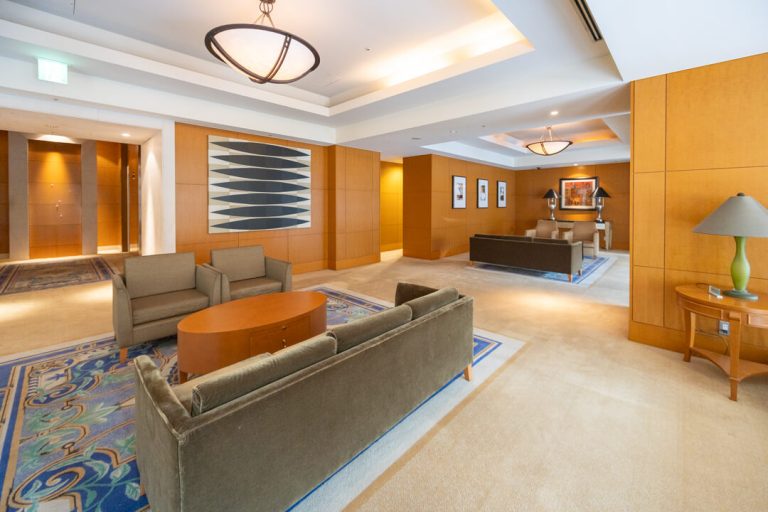 エントランスロビー