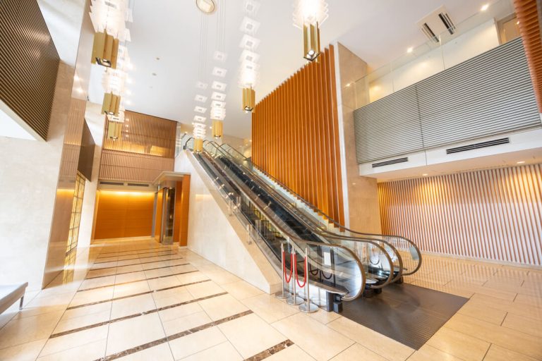 エントランスホール