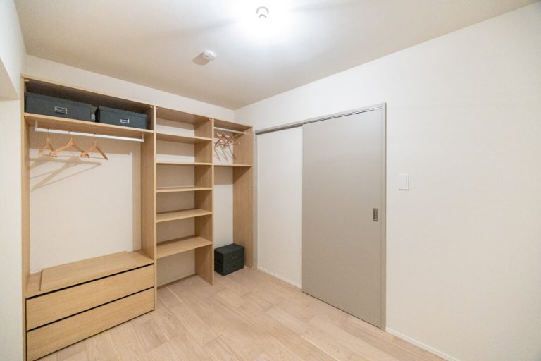 サービスルーム