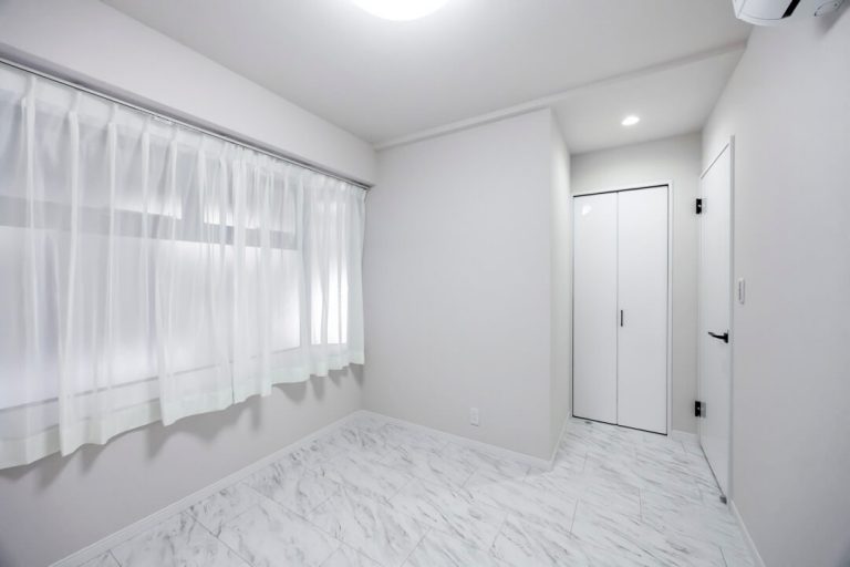 サービスルーム