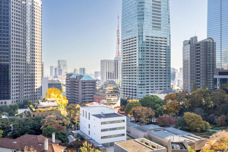 アークタワーズウエスト　“都市の美”を心ゆくまで愉しめる120㎡超えの邸宅