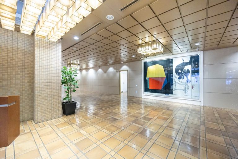 エントランスホール