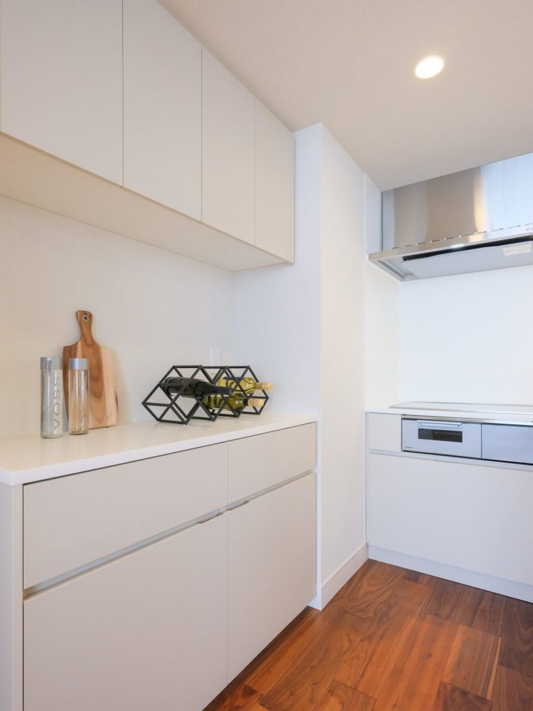 キッチン カップボード