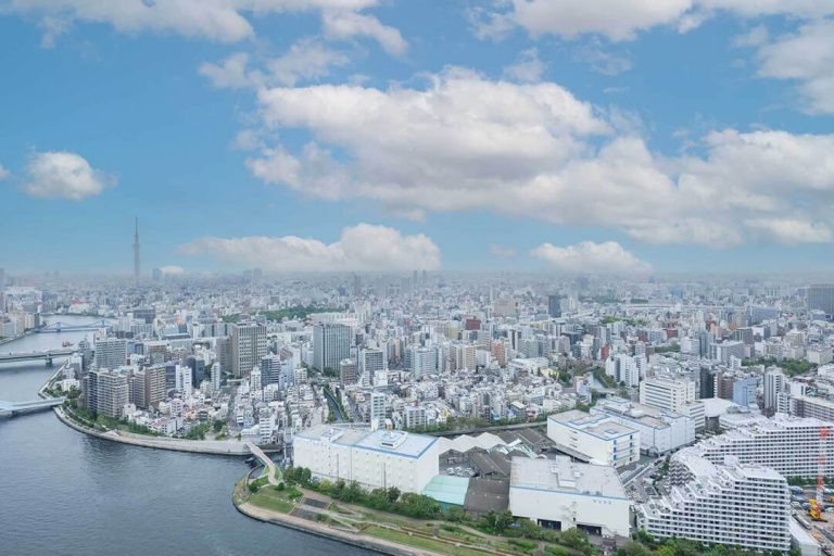 月島　47階から望む空と隅田川の景色