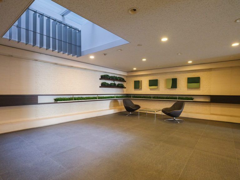 エントランスホール