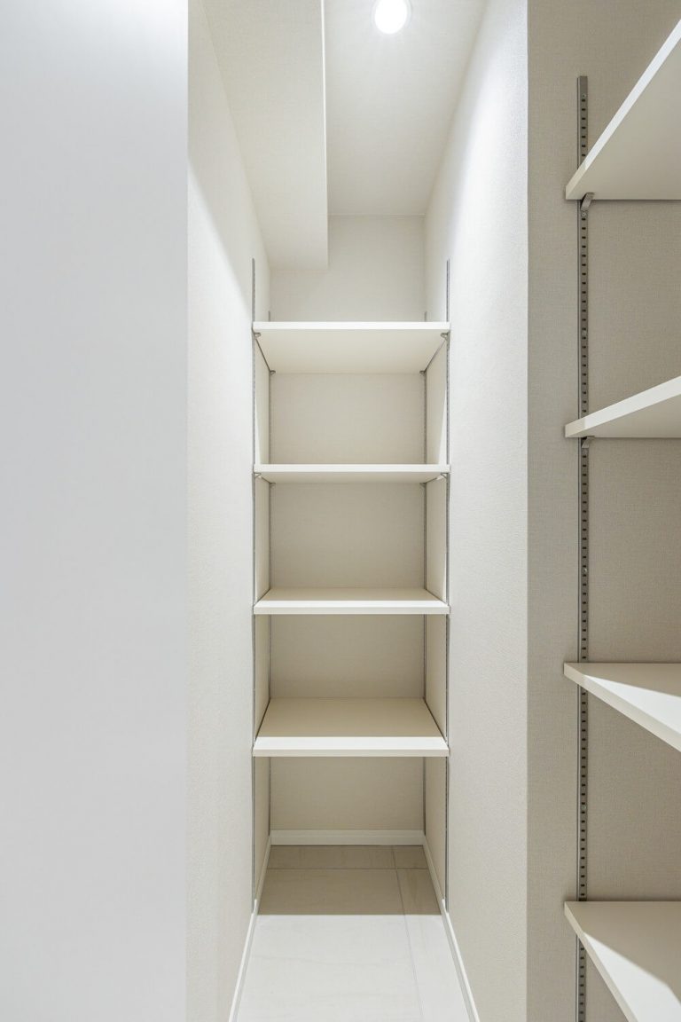 玄関 シューズインクローゼット