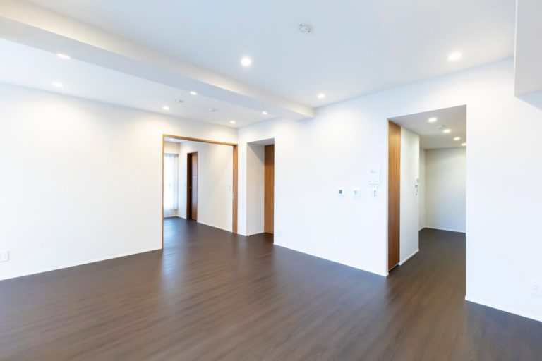 リビングダイニング、寝室1