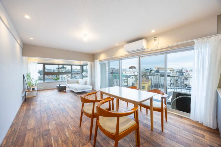 都立大学　専用駐車場付、窓が多く開放的な3LDK