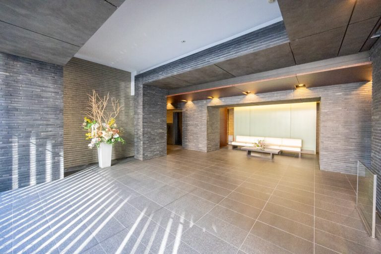 エントランスホール