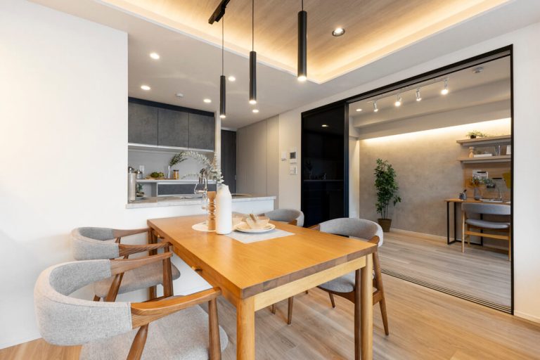 リビングダイニング、洋室2