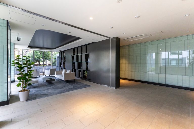 エントランスホール