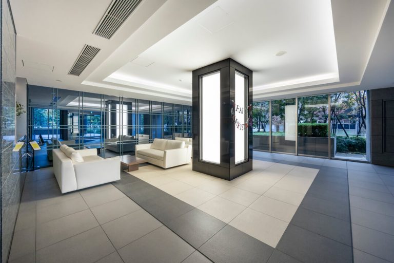 エントランスホール