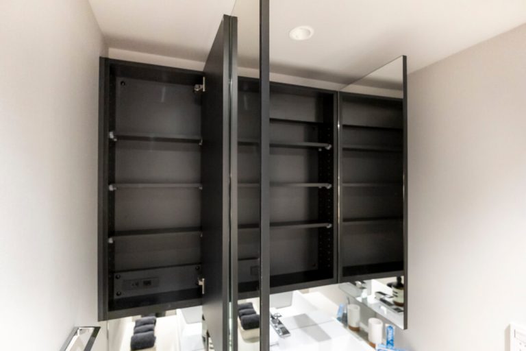 洗面化粧台 ミラーボックス