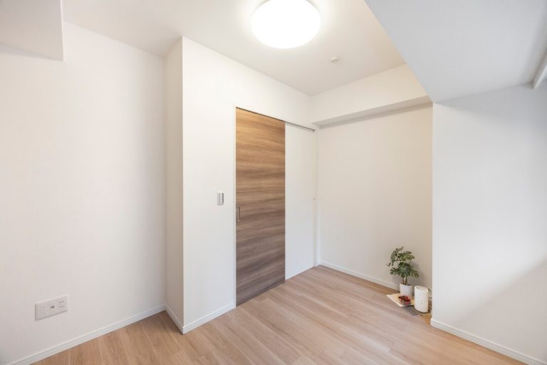 洋室（約4.9帖）