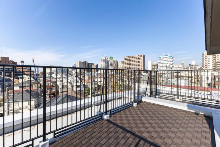 ルーフバルコニー