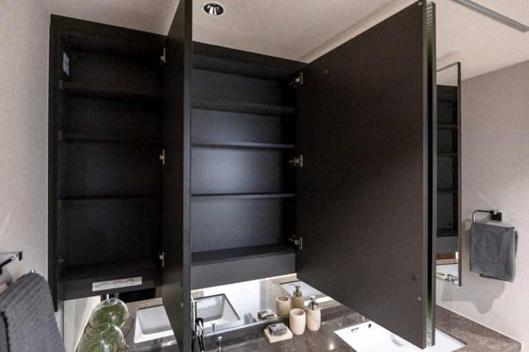 洗面化粧台 ミラーボックス