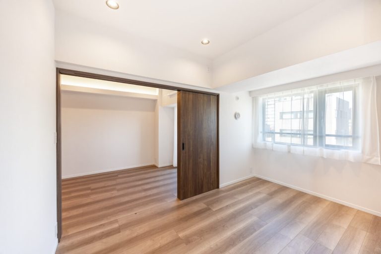 洋室（約5.6帖）