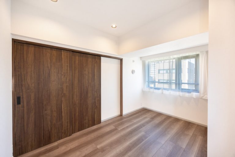 洋室（約5.6帖）