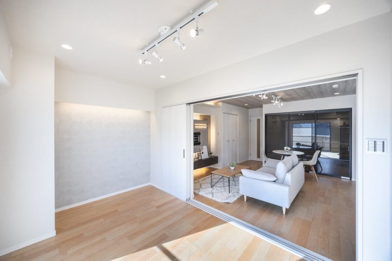 洋室（約6.4帖）