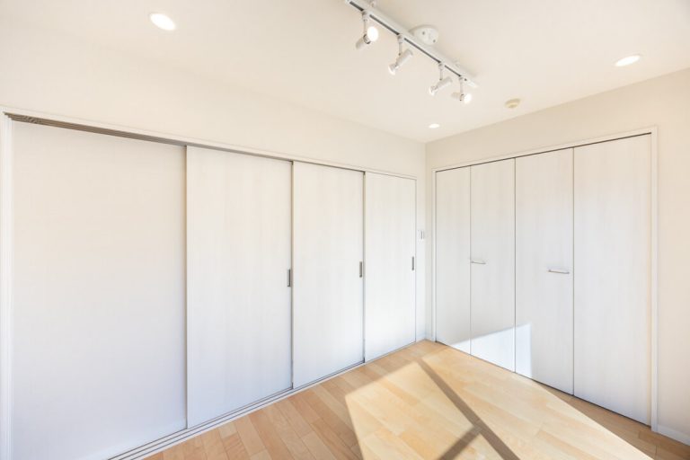 洋室（約6.4帖）