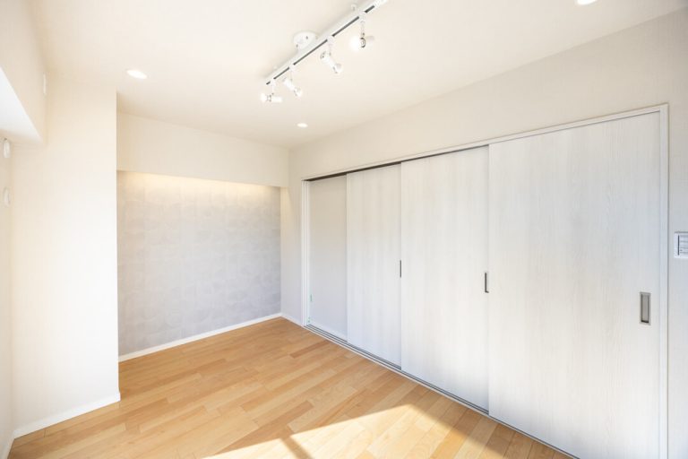 洋室（約6.4帖）