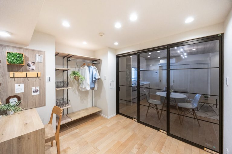 サービスルーム