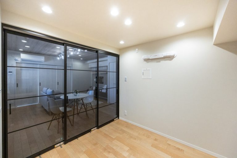 サービスルーム