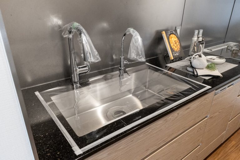 キッチン シンク