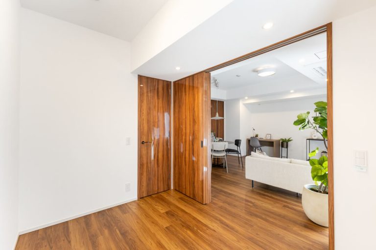 洋室2、リビングダイニング