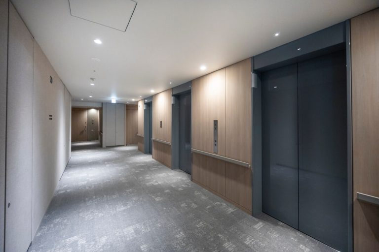 エレベーターホール（30F）