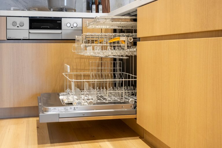 キッチン ミーレ製大型食洗機