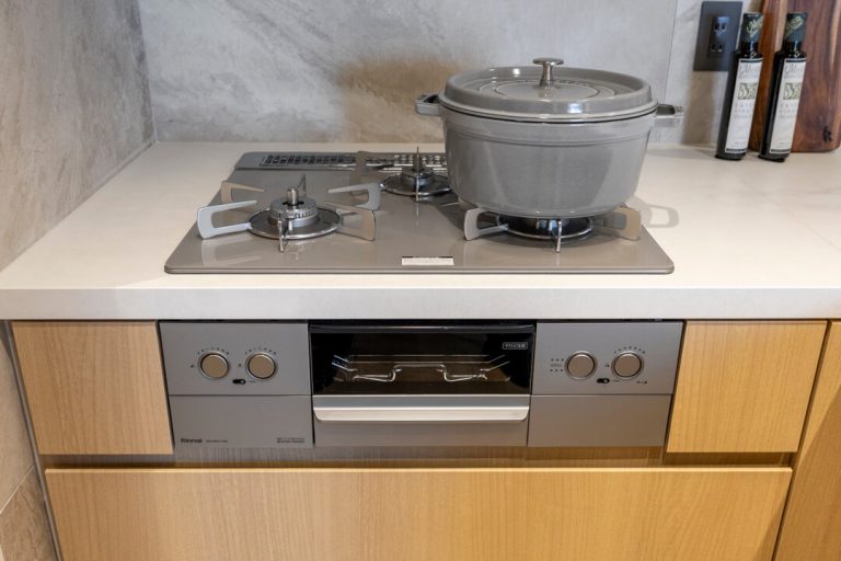 キッチン 3口ガスコンロ