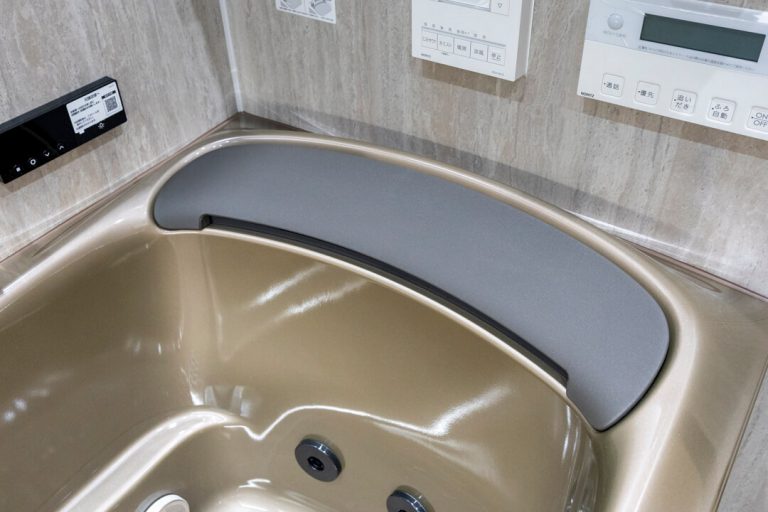 浴室 ヘッドレスト・肩湯