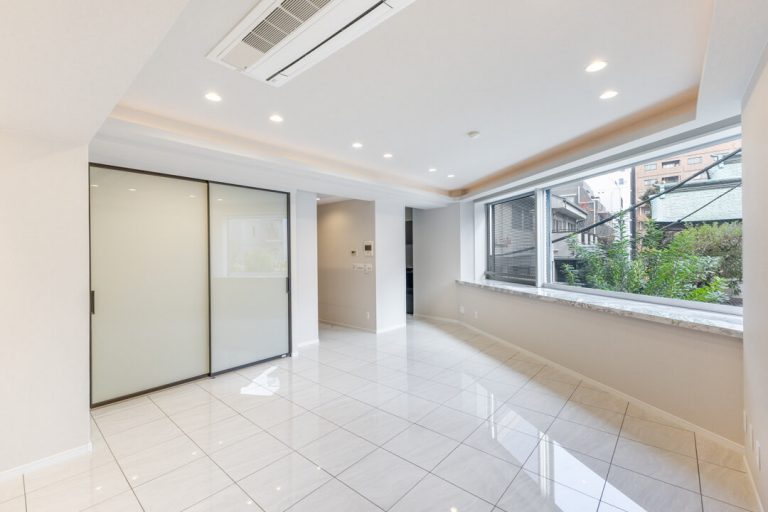 半蔵門　駅徒歩3分、光と緑が彩る上質レジデンス