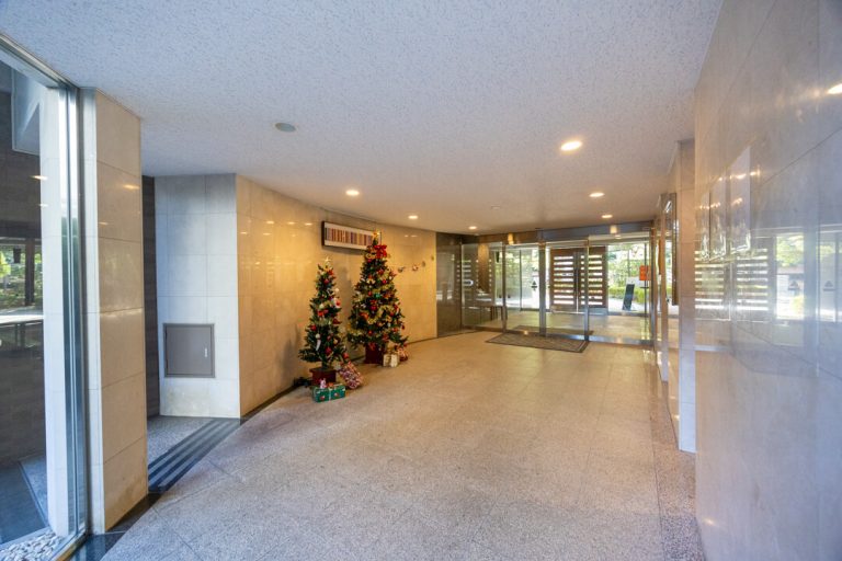 エントランスホール