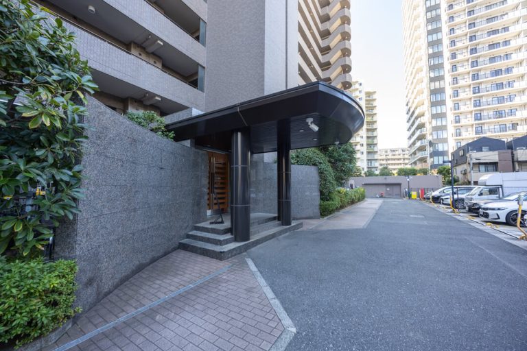 サブエントランス