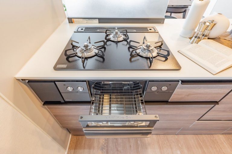 キッチン 3口ガスコンロ