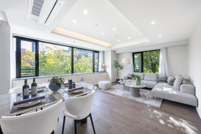 南青山テラス常盤松フォレスト　秋には紅葉も楽しめる、緑豊かな眺望