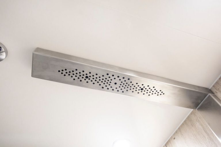 浴室 オーバーヘッドシャワー