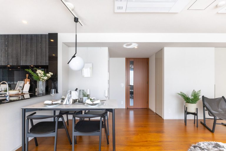 リビングダイニング