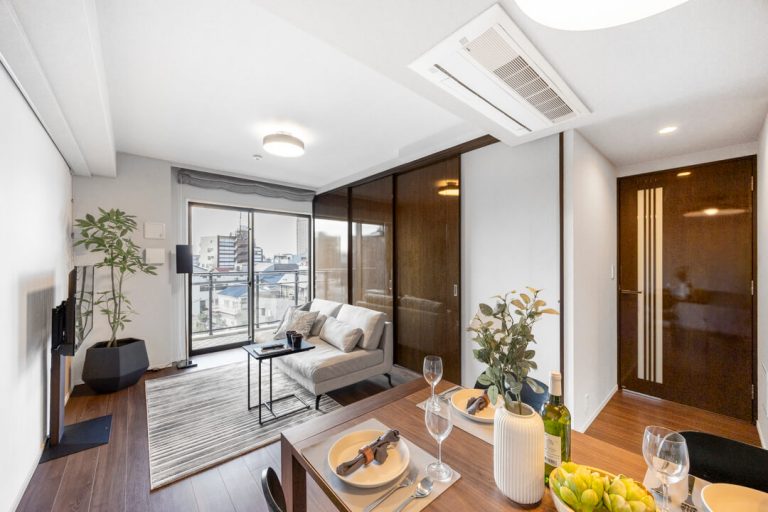 シティハウス恵比寿伊達坂　暮らしに彩りを与えてくれる、暖かな2LDK