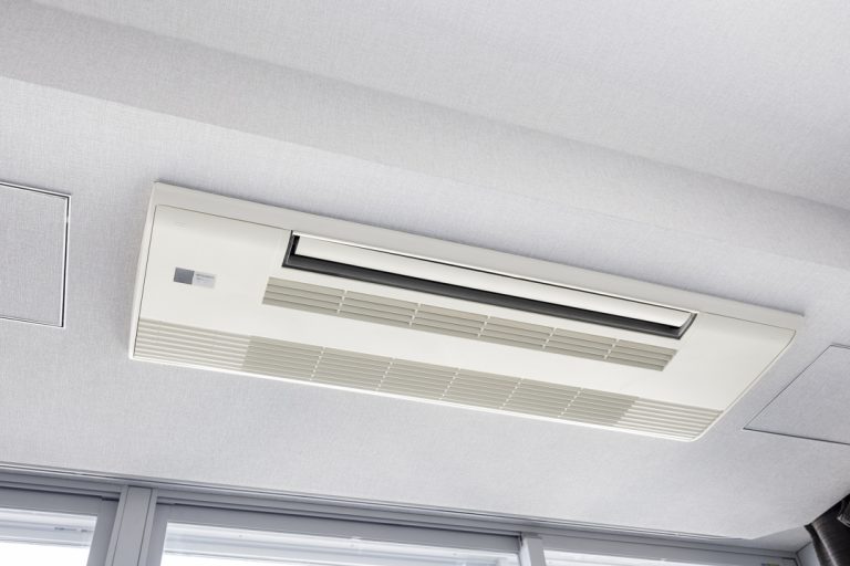 リビングダイニング ビルトインエアコン