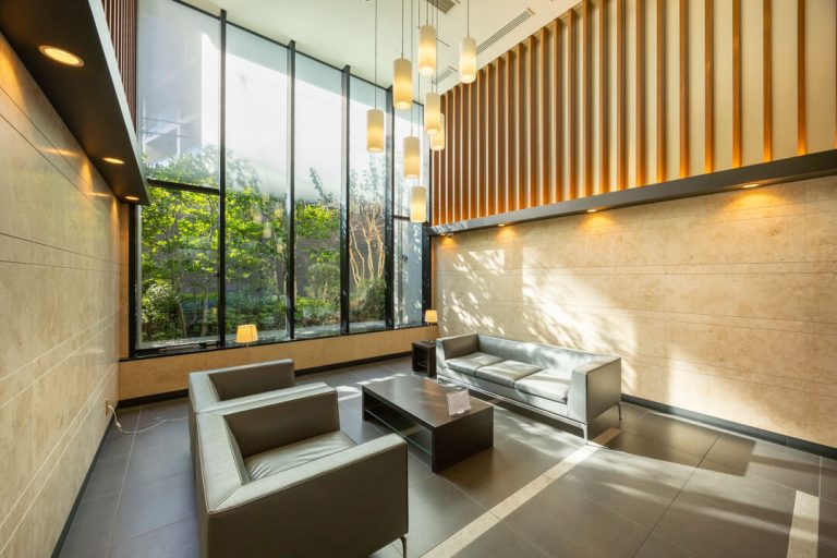 エントランスホール