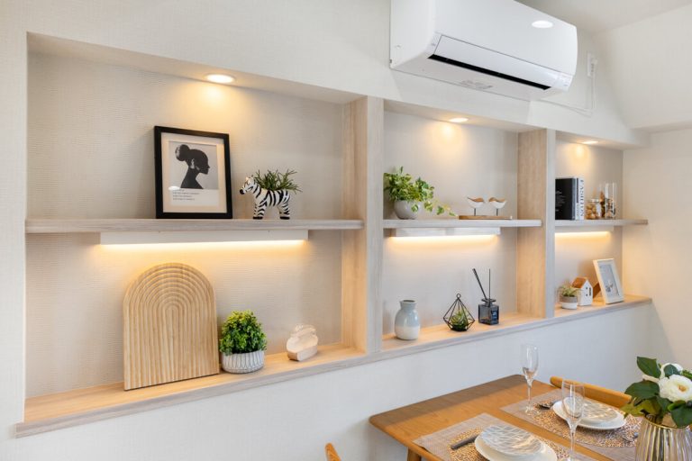 リビングダイニング 飾り棚