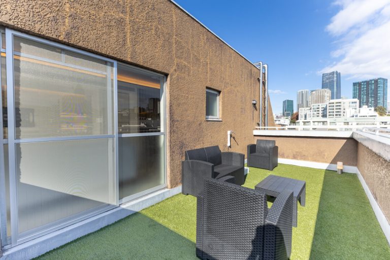 バルコニー（5F東側）