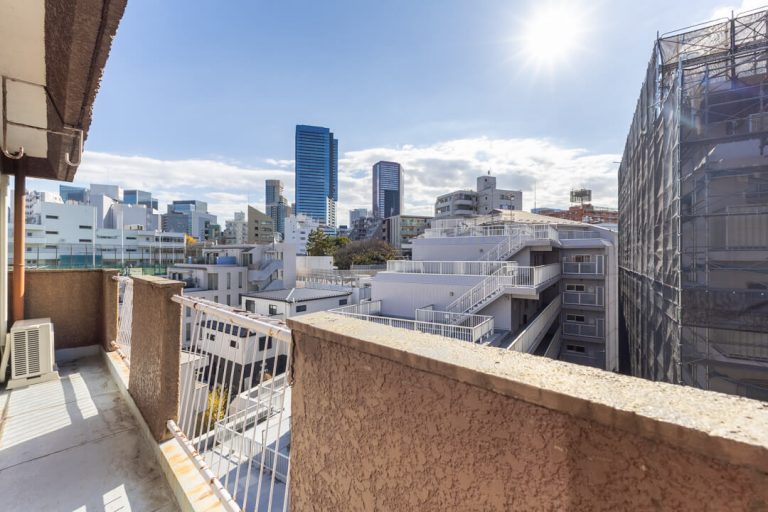 バルコニー（5F南側）