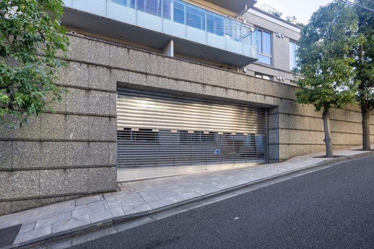 専用駐車場 入口